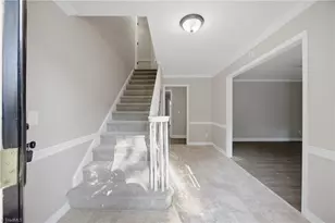 1705 Bearhollow Rd, Greensboro, NC 27410 - Photo 10