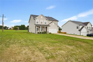 4210 Barrow Farm Rd, Kernersville, NC 27284 - Photo 4