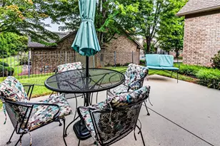 5501 7 Gates Dr, Greensboro, NC 27410 - Photo 46