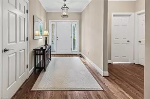 5501 7 Gates Dr, Greensboro, NC 27410 - Photo 4
