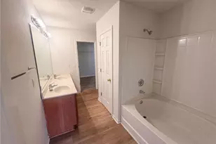 3 Elsworth Ct, Greensboro, NC 27301 - Photo 6