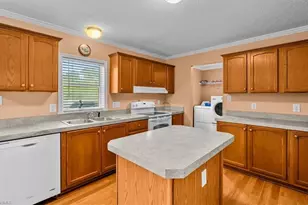 471 Guilrock Ln, Browns Summit, NC 27214 - Photo 10