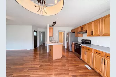 4635 Leprechaun Lane, Winston-Salem, NC 27127 - Photo 2