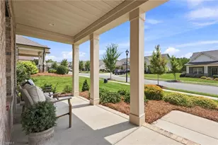 2046 Welden Ridge Rd, Kernersville, NC 27284 - Photo 4