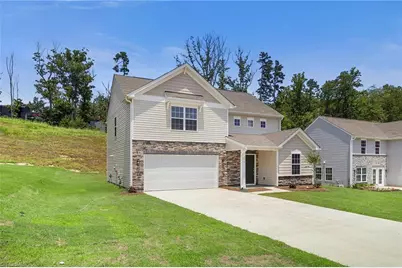143 Primrose Street, King, NC 27021 - Photo 4