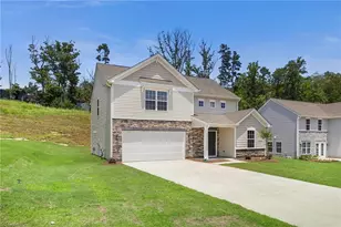 143 Primrose St, King, NC 27021 - Photo 4
