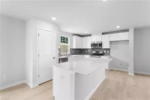 143 Primrose St, King, NC 27021 - Photo 12