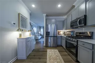 3160 Fall Hls Dr, Winston-Salem, NC 27103 - Photo 14