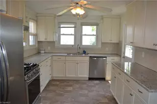504 W Murphy St, Madison, NC 27025 - Photo 14