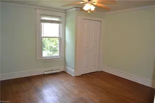 504 W Murphy St, Madison, NC 27025 - Photo 22