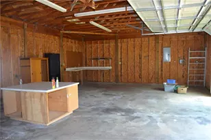 504 W Murphy St, Madison, NC 27025 - Photo 12