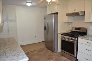 504 W Murphy St, Madison, NC 27025 - Photo 16