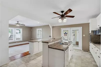 917 Overlook Avenue, Eden, NC 27288 - Photo 10