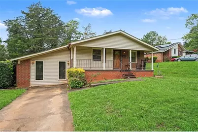 4304 N Jasmin Court, Winston-Salem, NC 27105 - Photo 6
