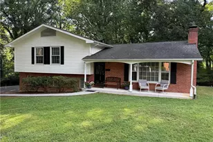 1131 Cypress Cir, Winston-Salem, NC 27106 - Photo 1