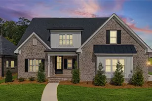 1347 Maple Chase Ln, Winston-Salem, NC 27106 - Photo 2