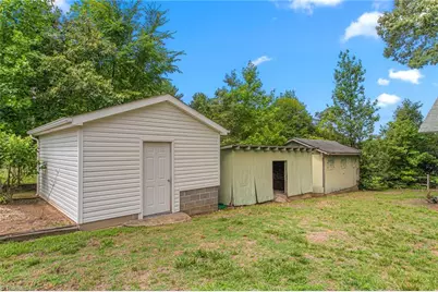 7010 Hemphill Road, Julian, NC 27283 - Photo 32