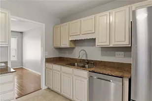 804 Remount Ct, Greensboro, NC 27409 - Photo 10