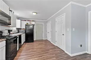 201 Wolf Island Rd, Reidsville, NC 27320 - Photo 10
