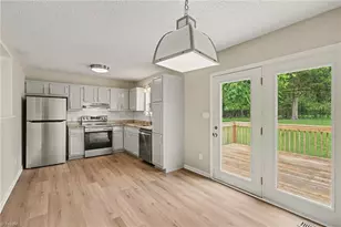 100 Birch Tree Ln, Thomasville, NC 27360 - Photo 6