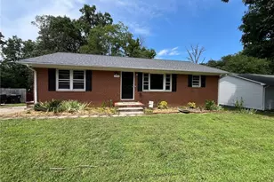 1214 White St, Lexington, NC 27295 - Photo 2