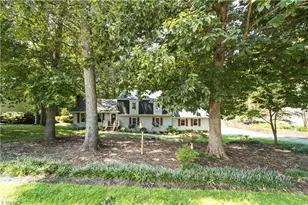 291 Magnolia Ave, Mocksville, NC 27028 - Photo 2
