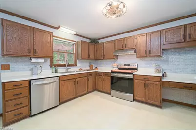 291 Magnolia Avenue, Mocksville, NC 27028 - Photo 8