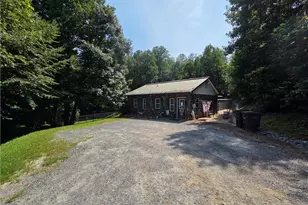 609 John Scott Rd, Pinnacle, NC 27043 - Photo 4