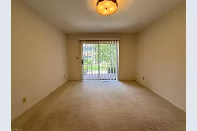 2711 Reynolda Road #2D, Winston-Salem, NC 27106 - Photo 14