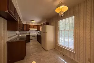 2711 Reynolda Rd, Winston-Salem, NC 27106 - Photo 4