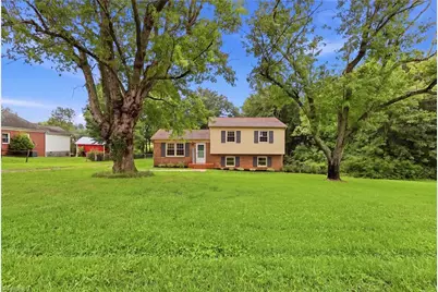 211 Yorktown Road, Kernersville, NC 27284 - Photo 4