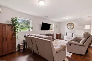 211 Yorktown Rd, Kernersville, NC 27284 - Photo 18