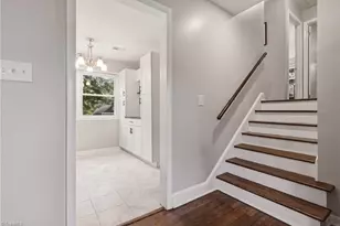 211 Yorktown Rd, Kernersville, NC 27284 - Photo 10