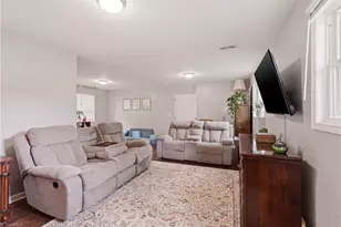 211 Yorktown Rd, Kernersville, NC 27284 - Photo 20