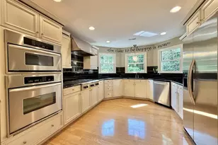 1301 Woodbrook Dr, Kernersville, NC 27284 - Photo 4