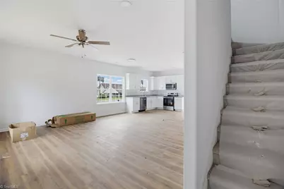 515 Holt Street, Lexington, NC 27292 - Photo 2