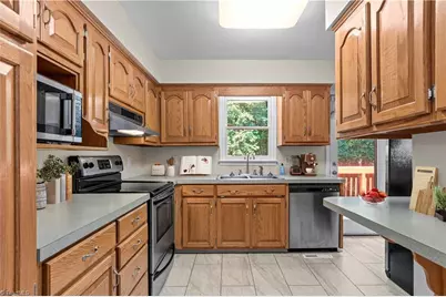 6045 Stone Bluff Drive, Clemmons, NC 27012 - Photo 6