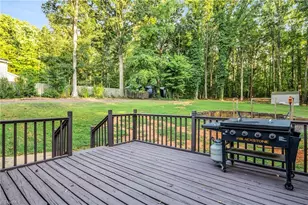 206 Laura Rd, Madison, NC 27025 - Photo 32