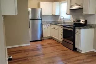 3878 Pembrooke Rd, Winston-Salem, NC 27106 - Photo 8