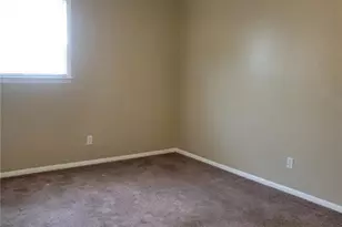 3878 Pembrooke Rd, Winston-Salem, NC 27106 - Photo 12
