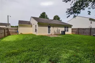 461 Bedford Knoll Dr, Winston-Salem, NC 27107 - Photo 24