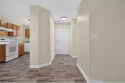461 Bedford Knoll Drive, Winston-Salem, NC 27107 - Photo 4