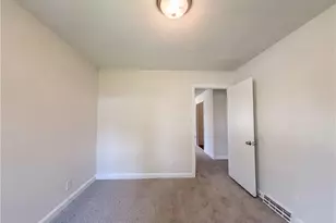 1613 Larkin St, High Point, NC 27262 - Photo 8