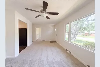 1613 Larkin Street, High Point, NC 27262 - Photo 6