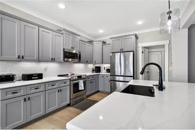 915 Aberdeen Road, High Point, NC 27265 - Photo 14