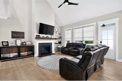 915 Aberdeen Road, High Point, NC 27265 - Photo 10