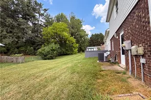 1040 Shenandoah Ct, Winston-Salem, NC 27103 - Photo 16