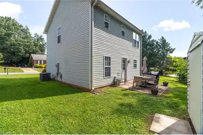 604 W Whitsett Street, Graham, NC 27253 - Photo 12