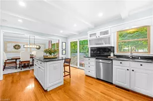 2438 Edgewood Ave, Burlington, NC 27215 - Photo 8