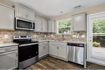 3837 Copperfield Court, High Point, NC 27265 - Photo 14